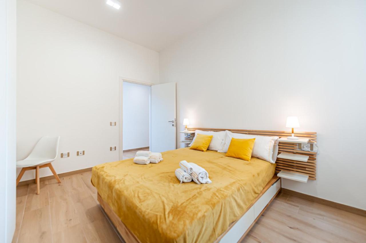 Victoria's New Apartment Cagliari